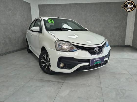 TOYOTA ETIOS 1.5 PLATINUM SEDAN 16V FLEX 4P AUTOMÁTICO TOYOTA ETIOS 1.5 PLATINUM SEDAN 16V FLEX 4P AUTOMÁTICO
